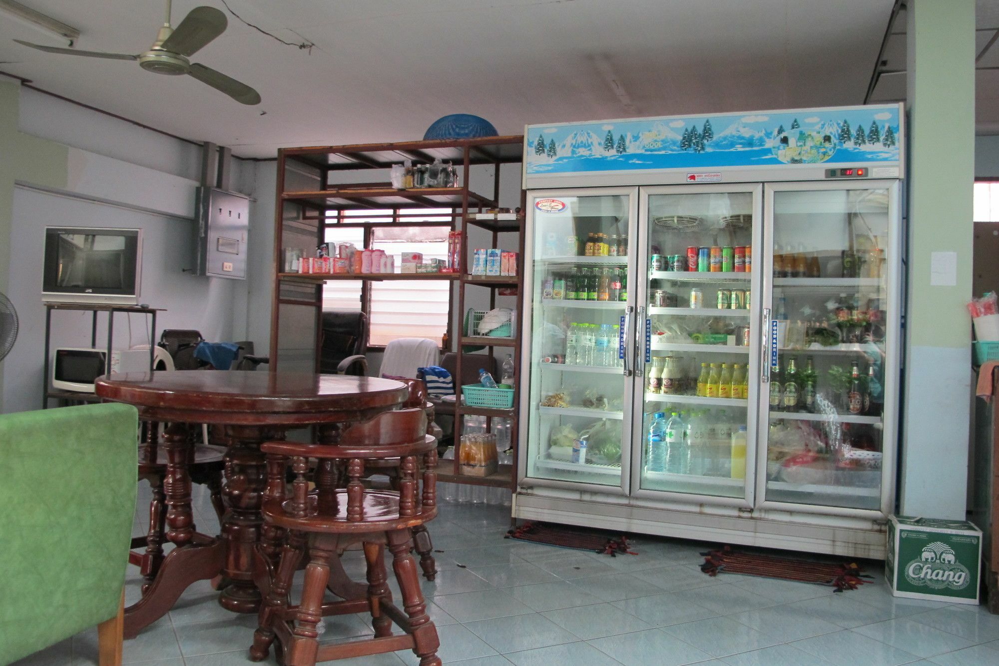 Samchai Hotel Si Racha Esterno foto