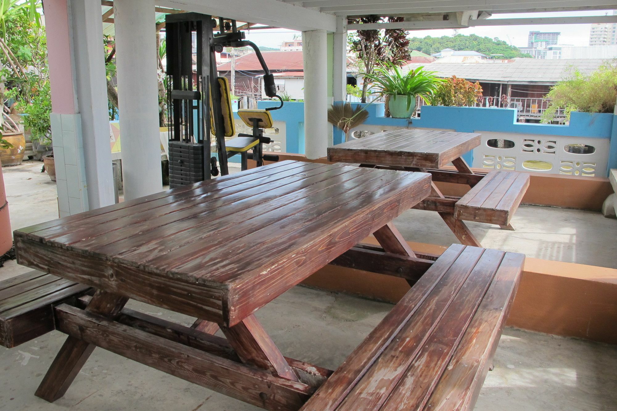 Samchai Hotel Si Racha Esterno foto
