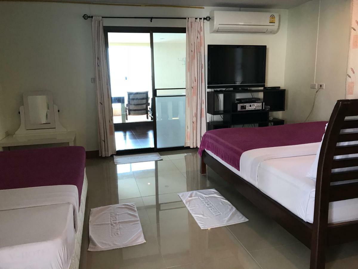 Samchai Hotel Si Racha Esterno foto