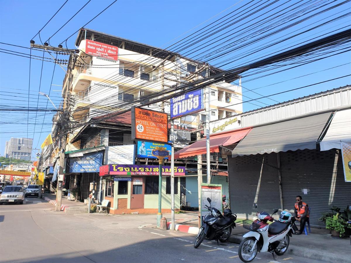Samchai Hotel Si Racha Esterno foto